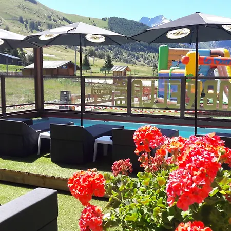 Cote Brune Отель