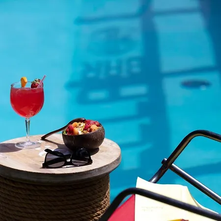 Cote Brune Hotel