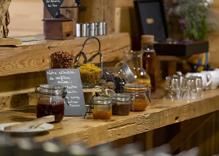 Отель Cote Brune Ле дез Альп